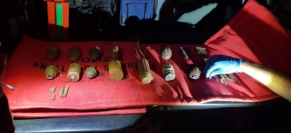 Munizioni e granate della Grande Guerra (alcune utilizzabili) in casa